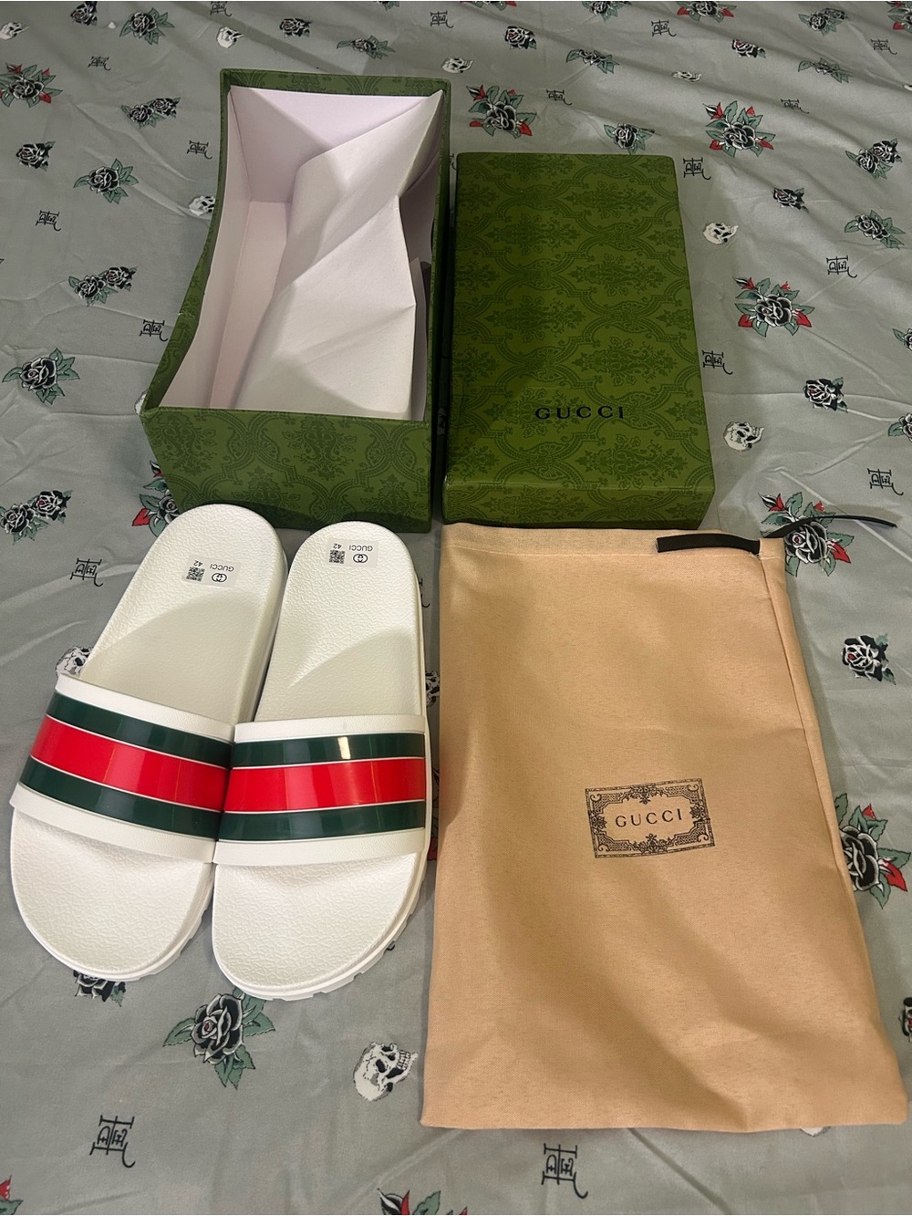 Gucci White Slides with Green and Red Stripe
